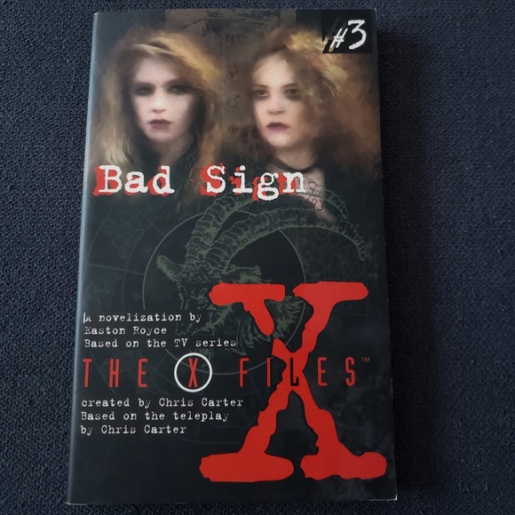 👽 X-Files Young Adult Books 👽 - Picture 8 of 13